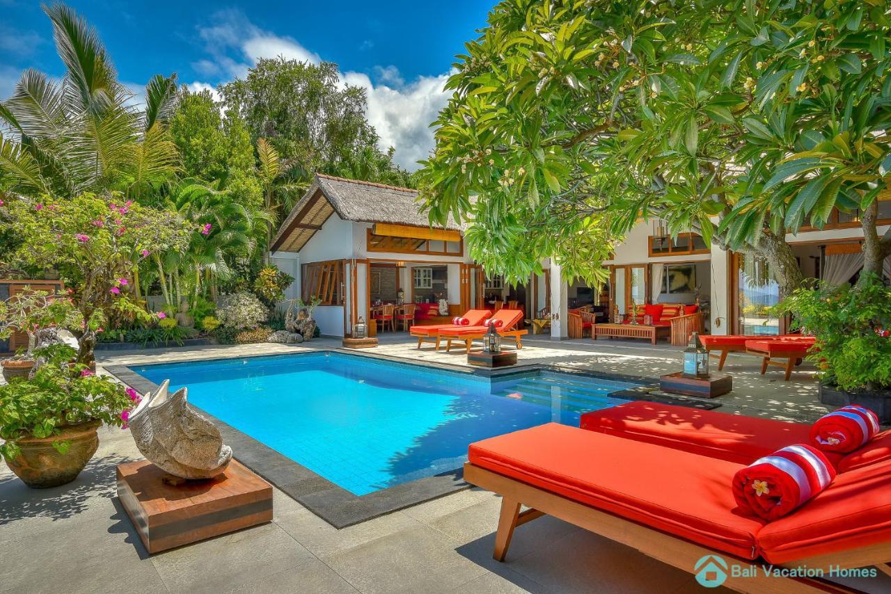 Villa Kamboja - Intimate Luxury Lovina Beach Villa Banjar  Kültér fotó